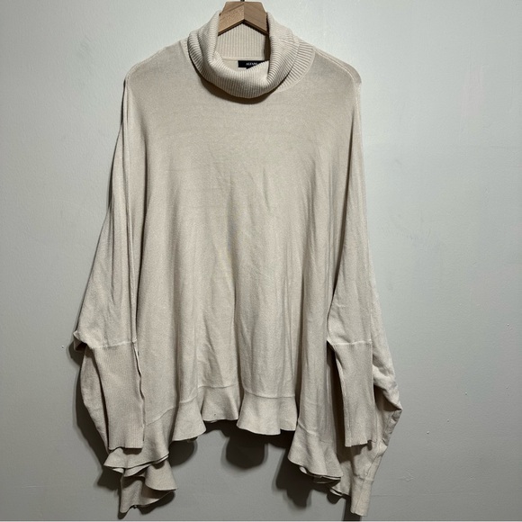 Alfani Sweaters - Women’s Alfani Turtle Neck Cream Long Sleeve Ruffle Sweater Size Large